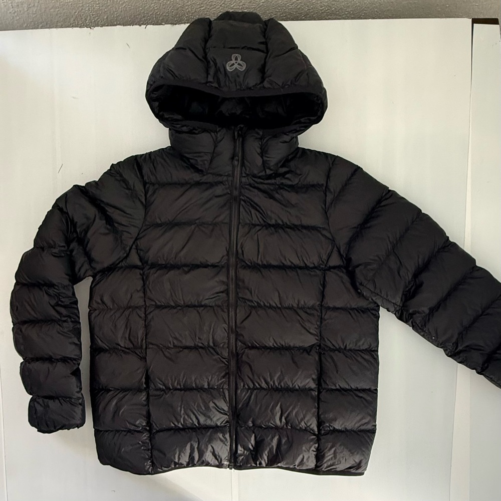 Aritzia TNA the little Puff 700 Fill Down Puffer Jacket - Picture 5 of 13